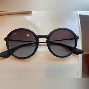 Ray ban circular sunglasses